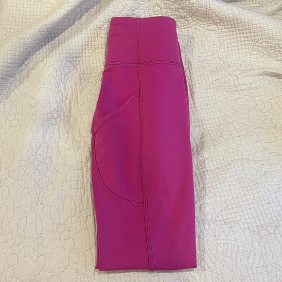 Magenta Lululemon Leggings Size 0! - Picture 1 of 3